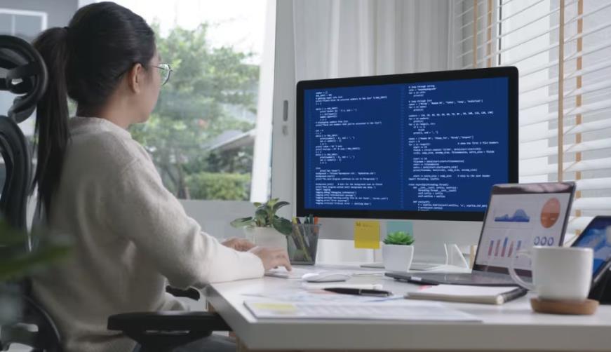 石龙区企业数字化解决方案：机器学习赋能商业模式升级的核心路径